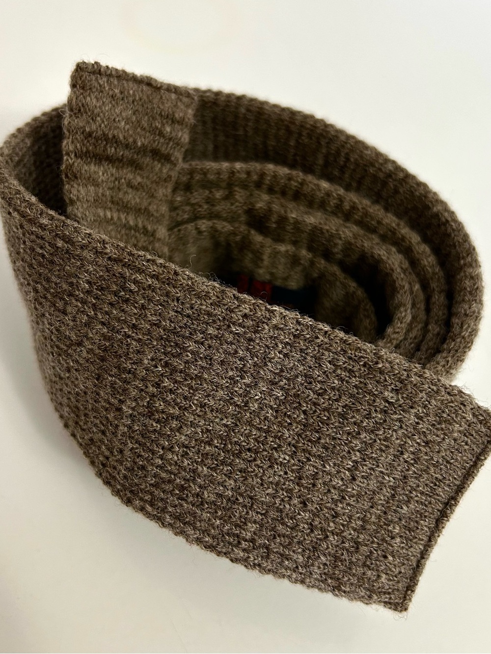 Lord & Taylor 100% wool Men’s Necktie square end XL